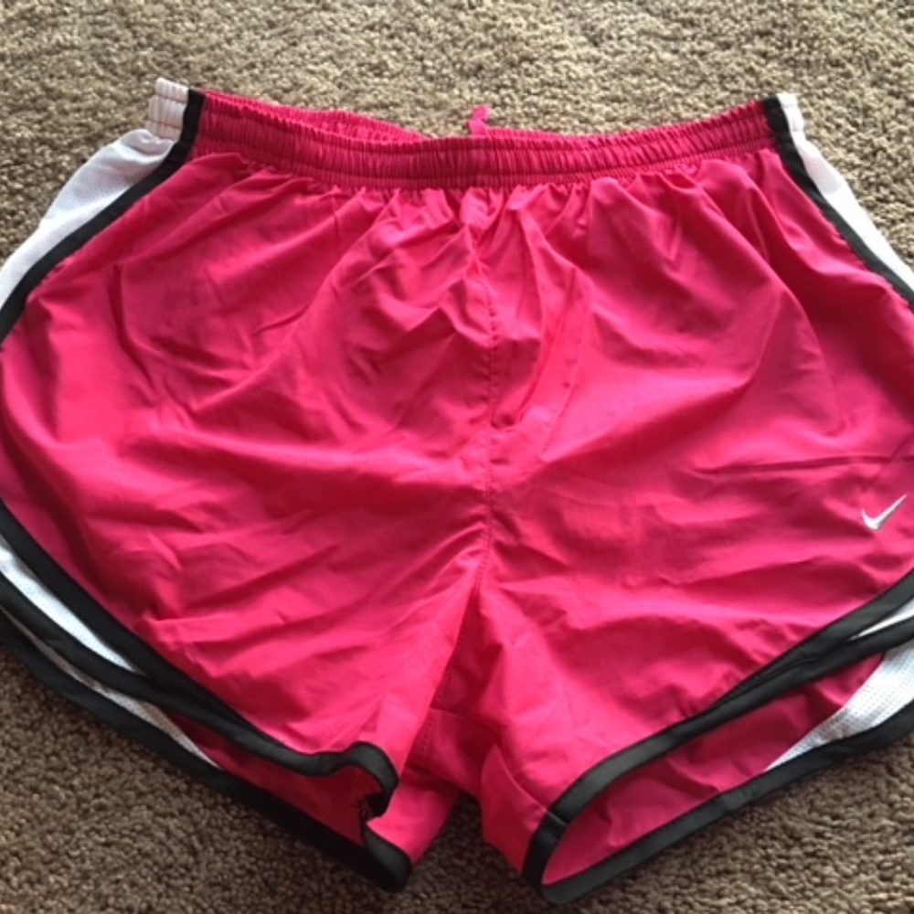 Women's Nike Tempo Dri-Fit Shorts